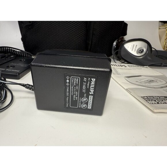 PHILIPS CD PLAYER AZ7583/17 PERSONAL PORTABLE CD PLAYER w/Accessories Car Adapt - Picture 5 of 8